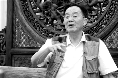 2005年6月8日，张贤亮接受新京报记者专访。
