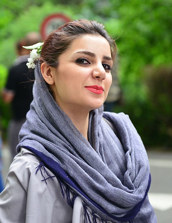 街拍:伊朗惊艳迷人的波斯姑