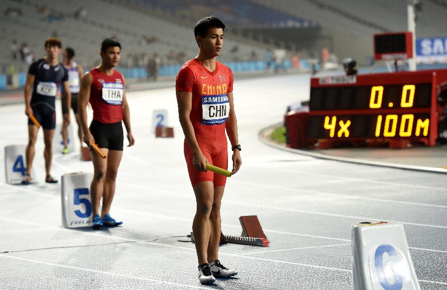 (亚运会)(2)田径――男子4X100米预赛:中国队晋