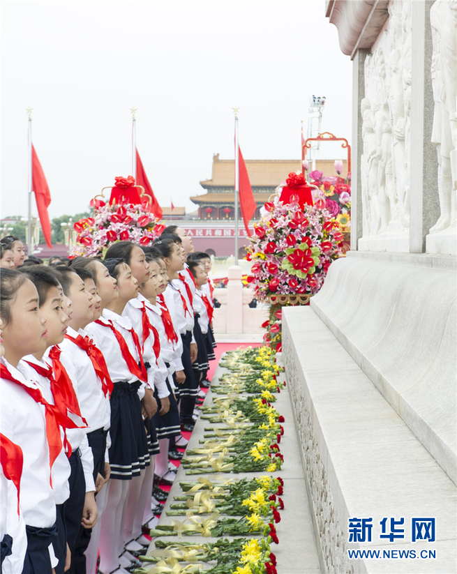 【组图】烈士纪念日向人民英雄敬献花篮仪式在京隆重举行(组图)
