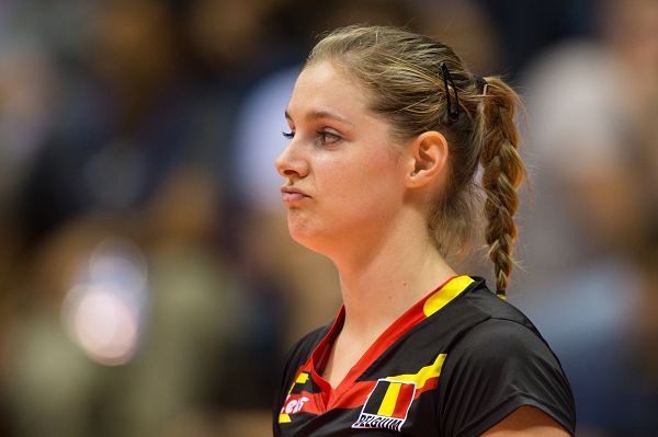 图文:德国女排3-0比利时比利时 世锦赛美女侧脸