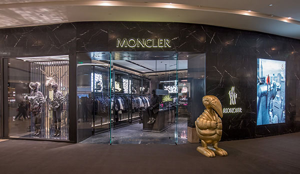 盟可睐 moncler 成都国际金融中心专卖店 