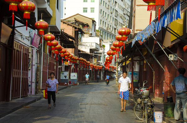 莆田老城区的大路,县巷,衙后,后街,庙前,坊巷六条历史文化古街被完整