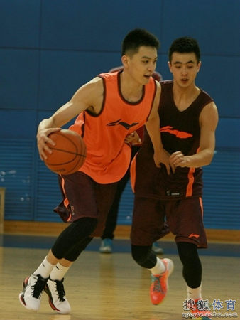 辽宁男篮将迎来最近几个赛季阵容最强大的一个赛季,杨鸣也对新赛季