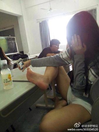 二胡,和交响乐团一起演奏《江山》的视频近日突然走红网络.