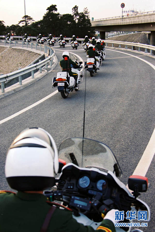 重温12年前国宾护卫队精美画面(组图)|摩托车护