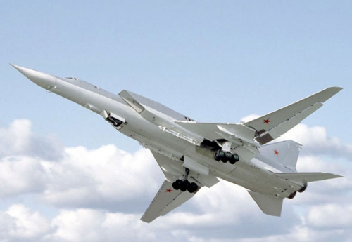 俄扩大在北极军事部署 未来将部署图160轰炸机