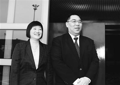 崔世安与夫人霍慧芬