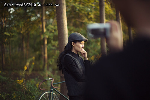 光圈F1.8