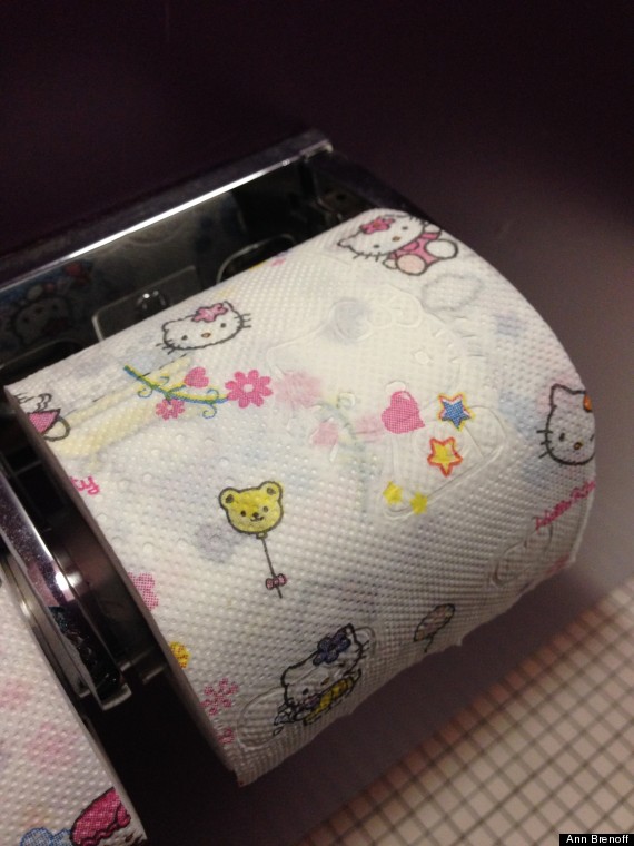 美七旬老太痴恋Hello Kitty 所用物件均带其标志