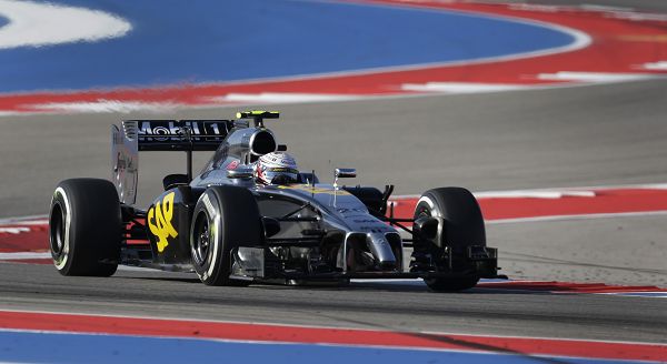 图文:f1美国站第三次练习赛 马格努森练习赛中