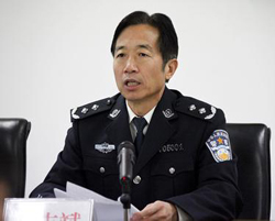 毛志斌,男,教授,河南警察学院原院长,行政一级警监警衔.