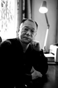 清华大学教授：赵本山的“二人转”就是灰色二人秀