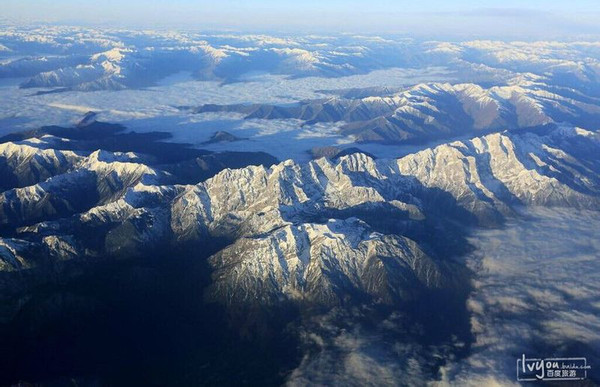 秦岭主峰地,仙境太白山