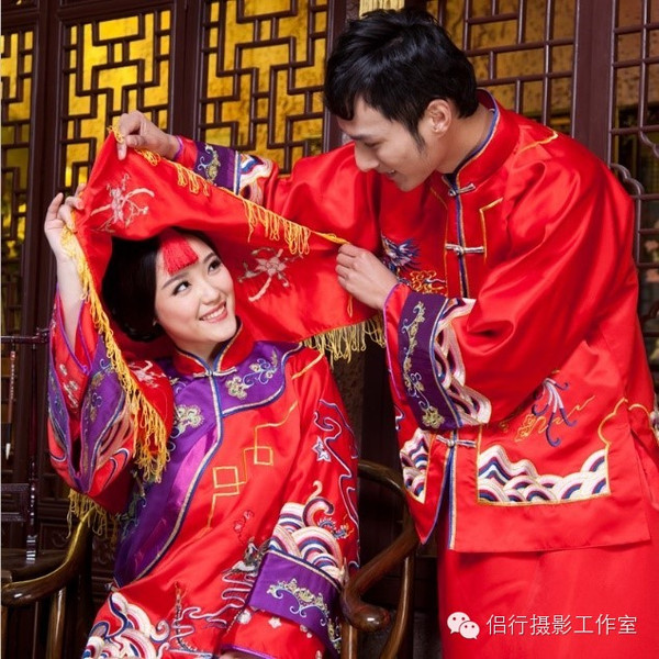 传统中式婚纱照