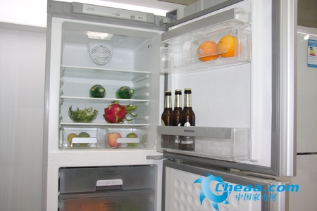西门子KK28F46S0W冰箱冷藏室