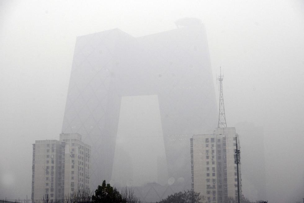 北京雾霾不散降雨来城区白天如黑夜组图