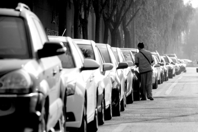 上海回应停车费问题:没入财政系因钱收不上来