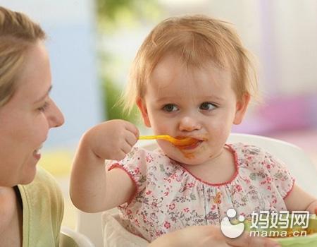 国外宝宝怎么吃辅食?也是米粉果汁菜粥吗?