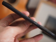 电子墨水双屏国礼手机 YotaPhone 2评测 