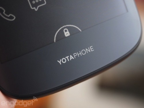 电子墨水双屏国礼手机 YotaPhone 2评测 