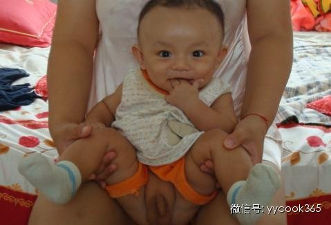 一岁前给宝宝把尿危害多！