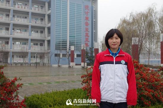 青岛新闻网12月11日讯 作为一名还在读高三的女生,刘亚楠自己也没想到,情急之下,她能在水里救起那么胖的一个小男孩,而且自己才刚刚休完病假。