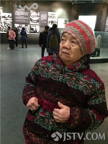 【组图】75岁幸存老人参观北京抗日战争纪念馆(组图)