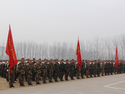 直击武警北京总队十七支队新兵野营拉练(组图)