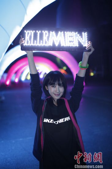李菲儿显运动范:望更多人认同健康生活理念