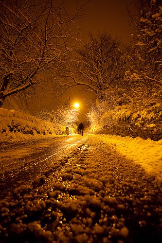 风雪夜归人,谁为你点亮一盏心灯?