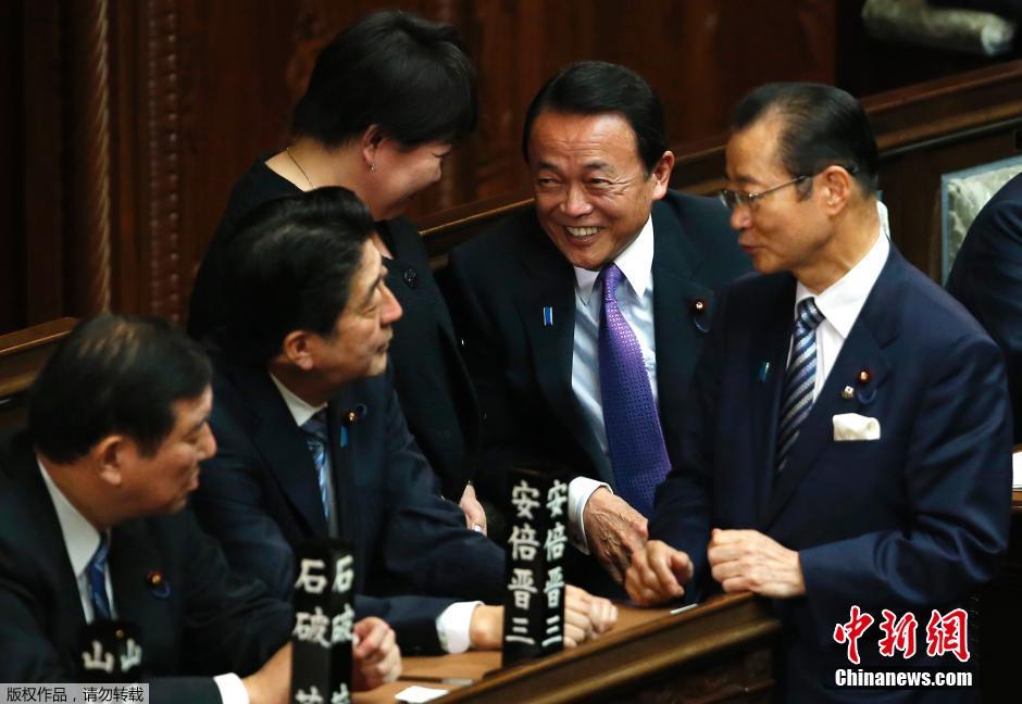 安倍晋三被参众两院选为日本第97任首相