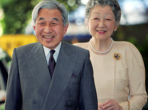 日本天皇发表新年感言 呼吁反省二战历史