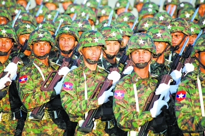 缅甸恢复阅兵和游行庆祝独立67周年(图)