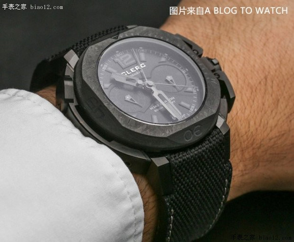冷酷炫黑 卡洛卡H140碳纤维限量版计时腕表