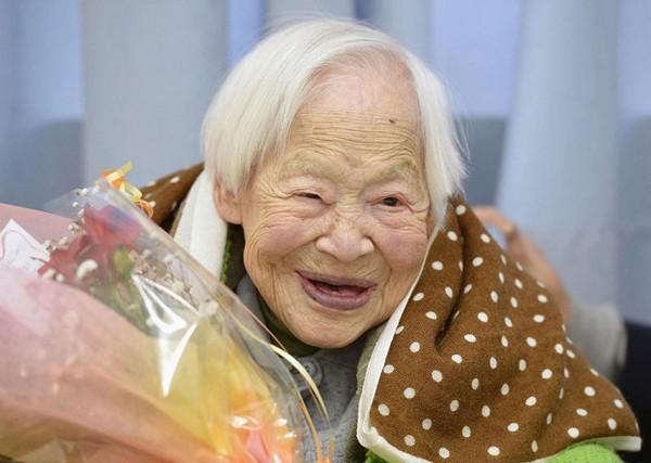 世界上最老的人:大川美佐绪来自日本,出生于1898年,3月5号.