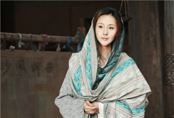 成龙《天将》贤妻有看点王若心为戏着魔难自拔