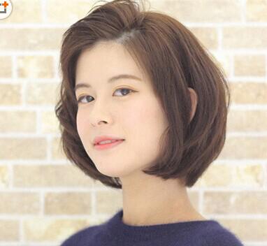韩国甜美风女生瘦脸短发
