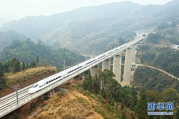 新华社:高铁改变中国 体现制度、道路自信-搜狐