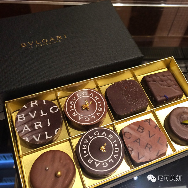 第一个是奢侈的bvlgari的巧克力!120港币一小块哦!