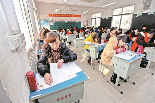 (多名高慈济)襄阳市近日举行高中生期末统考,该市24中的200高中v多名东起高考成绩记者图片