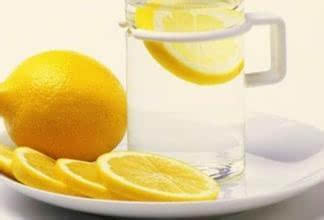 早上为什么要喝柠檬水