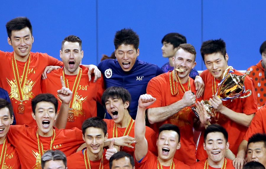 (体育)(4)排球——上海男排夺得冠军(图)