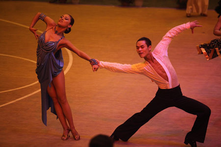 拉丁舞and剉冰舞跳起来 下半身肥肉轻松掉下来-搜狐