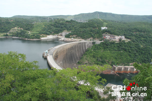 卡里巴南岸水电站扩机项目进展顺利 推动中津经济合作(组图)