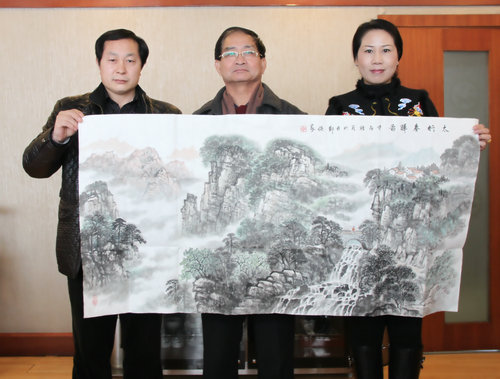 艺术家秦保家:情暖墨香路 心系太行情