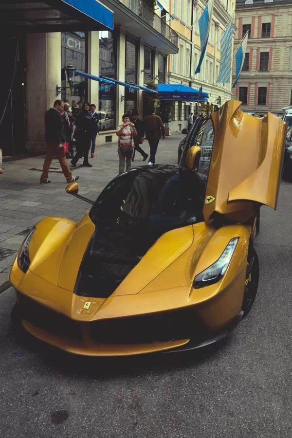 辣马laferrari 集