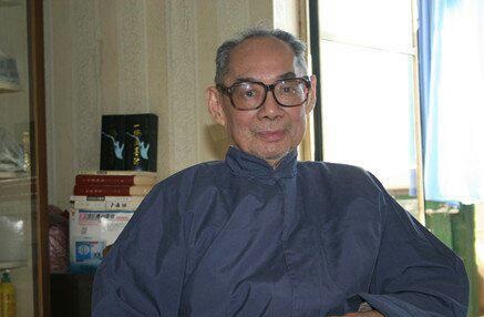 他把枪口抬高了一厘米:《平生六记》里的曾彦修