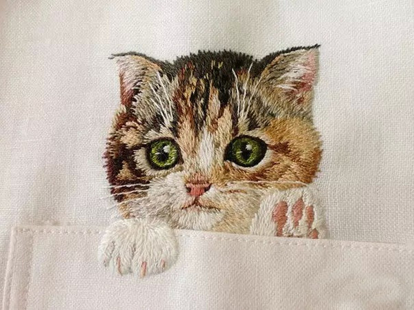 创意十足的猫咪刺绣衬衫