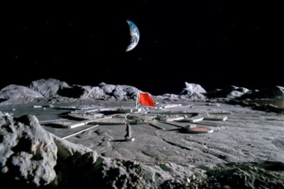 嫦娥三号登月任务圆满完成后,五星红旗留在了月球上